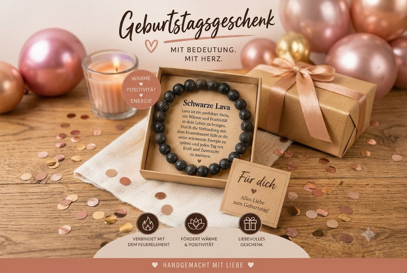 Schwarzes Lavastein-Armband in einer natürlichen Geschenkbox, dekoriert in einer warmen Geburtstagsszene mit Kerze, Geschenk, Konfetti und Ballons. Große Überschrift „Geburtstagsgeschenk“ sowie liebevolle deutsche Botschaften betonen Wärme, Positivität und Bedeutung. Stilvolle Pinterest-Grafik im Hochformat (2:3), ideal als persönliches Geburtstagsgeschenk für Frauen und Männer.
