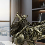 Wikinger-Krieger auf steigendem Pferd