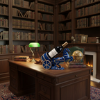  „Weinflaschenhalter „Pferd mit Wagen" auf einem Mahagoni-Schreibtisch in einem klassischen deutschen Arbeitszimmer mit Bücherregalen und ledergebundenen Büchern"